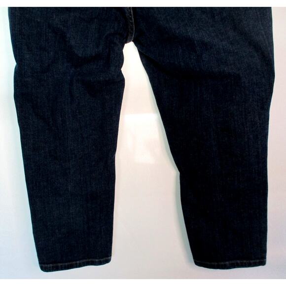 L.L. Bean Women's Mid Rise Dark Wash Stretch Blue Jean Capri Pants Size 14 - Picture 6 of 9